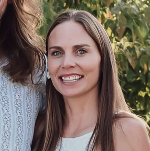 Meet your Posher, Alyson